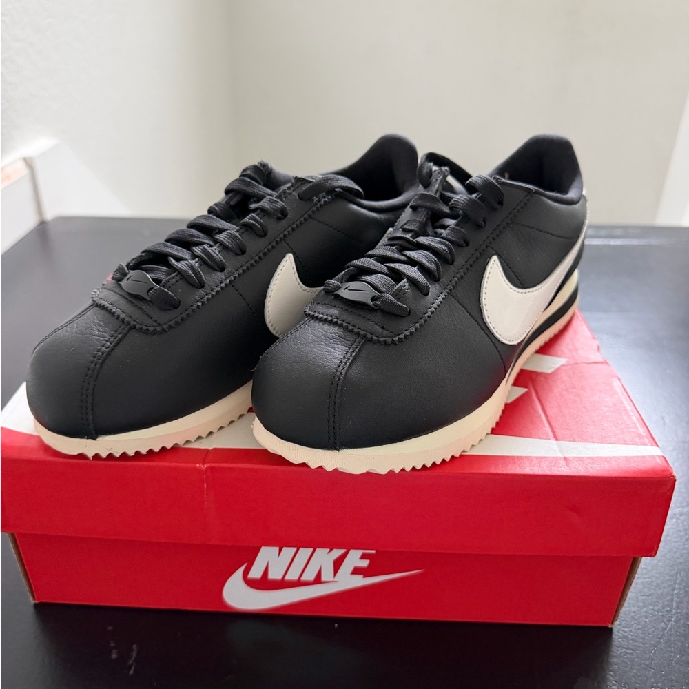 Nike Women’s Cortez 23 Premium - Picture 2 of 4